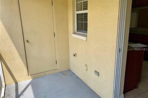 Townhouse in Valrico, Florida 2 bedrooms, 144.93 sq.m. № 1006446 - photo 11
