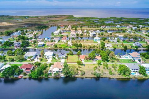 Terreno en venta en Hernando Beach, Florida № 1361845 - foto 18