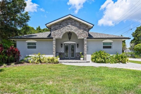 Casa en venta en Tampa, Florida, 4 dormitorios, 265.05 m2 № 1390470 - foto 1