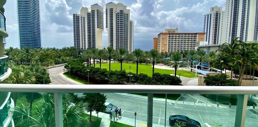 Condo in Sunny Isles Beach, Florida, 1 bedroom  № 785163