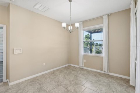 Villa ou maison à vendre à Kissimmee, Floride: 4 chambres, 264.86 m2 № 1250222 - photo 16