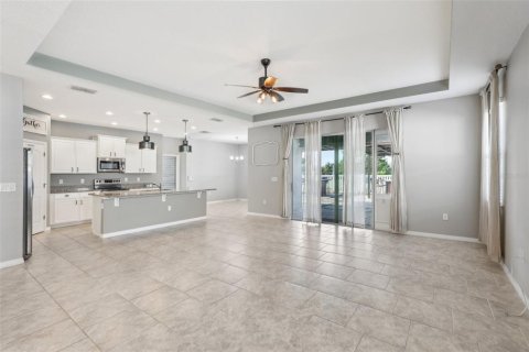 Villa ou maison à vendre à Kissimmee, Floride: 4 chambres, 264.86 m2 № 1250222 - photo 10