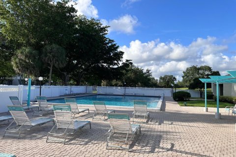 Copropriété à vendre à Davie, Floride: 2 chambres, 105.91 m2 № 1329707 - photo 11