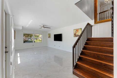 Townhouse in Boynton Beach, Florida 2 bedrooms, 127.65 sq.m. № 1172201 - photo 26