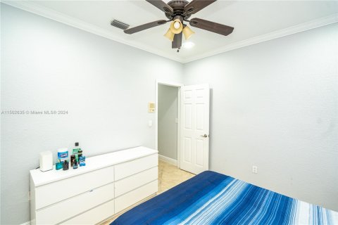Casa en venta en Miami Lakes, Florida, 3 dormitorios, 161.46 m2 № 934110 - foto 22