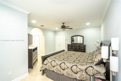 Villa ou maison à vendre à Miami Lakes, Floride: 3 chambres, 161.46 m2 № 934110 - photo 15