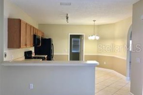 House in Kissimmee, Florida 4 bedrooms, 168.8 sq.m. № 1323652 - photo 9