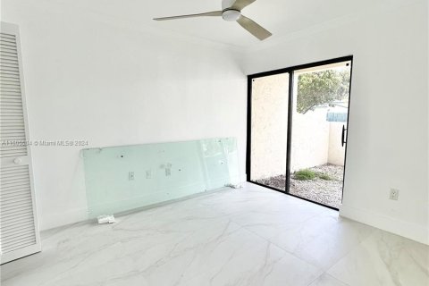 Copropriété à vendre à Miami, Floride: 4 chambres, 145.76 m2 № 1225575 - photo 11