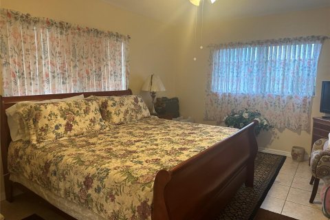 Condo in Miami Gardens, Florida, 2 bedrooms  № 736473 - photo 14