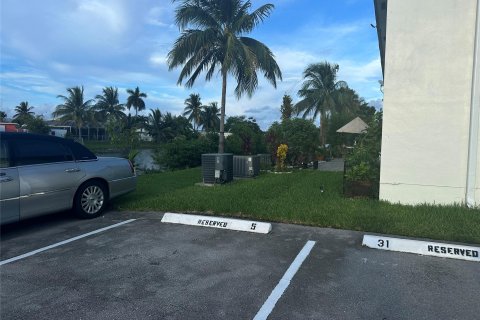Copropriété à vendre à Miami Gardens, Floride: 2 chambres, 88.54 m2 № 736473 - photo 4