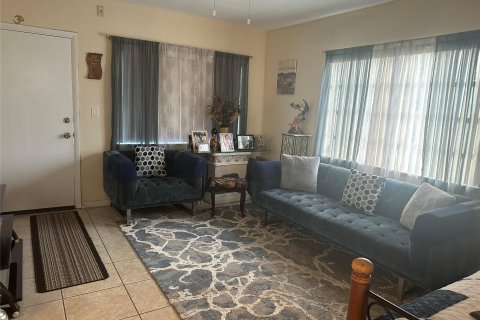 Condo in Miami Gardens, Florida, 2 bedrooms  № 736473 - photo 7