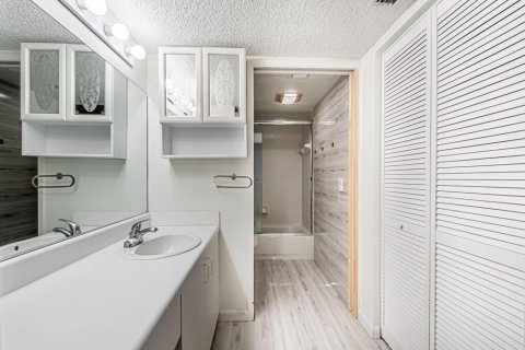 Condominio en venta en Pembroke Pines, Florida, 2 dormitorios, 95.88 m2 № 913633 - foto 5