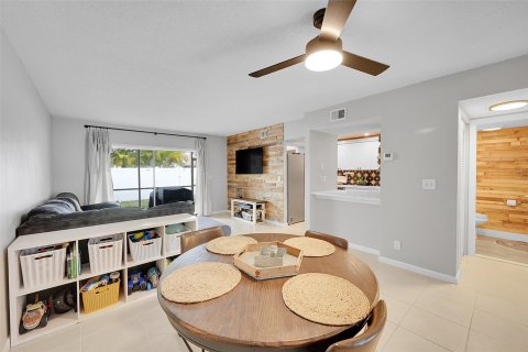 Adosado en venta en Margate, Florida, 3 dormitorios, 143.07 m2 № 1208148 - foto 7