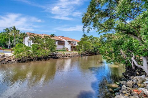 Townhouse in Ocean Ridge, Florida 3 bedrooms, 210.42 sq.m. № 1221497 - photo 26