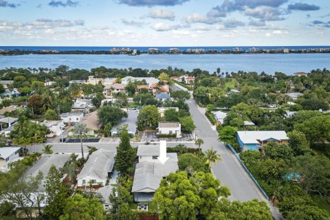 Propiedad comercial en venta en Lake Worth, Florida, 218.51 m2 № 1221427 - foto 1