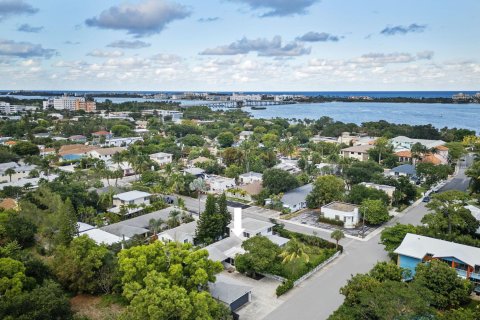 Propiedad comercial en venta en Lake Worth, Florida, 218.51 m2 № 1221427 - foto 3