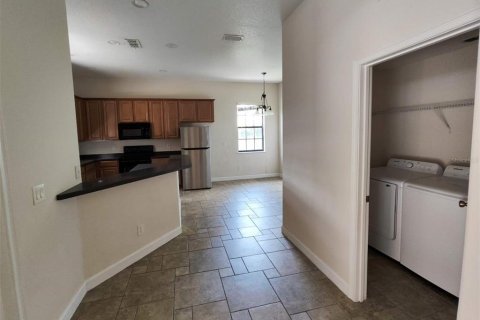 Villa ou maison à vendre à Kissimmee, Floride: 4 chambres, 288.74 m2 № 1322911 - photo 6