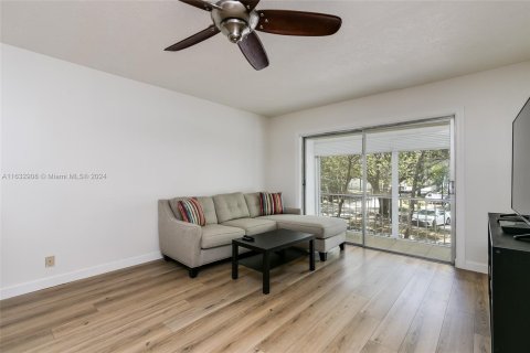 Copropriété à vendre à Fort Lauderdale, Floride: 2 chambres, 93.65 m2 № 1294042 - photo 14