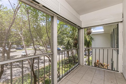 Copropriété à vendre à Fort Lauderdale, Floride: 2 chambres, 93.65 m2 № 1294042 - photo 29