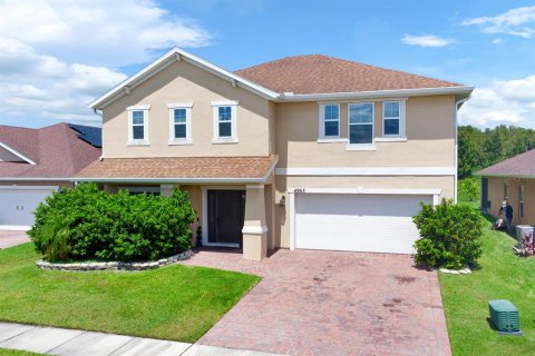 House in Kissimmee, Florida 4 bedrooms, 261.43 sq.m. № 1342814 - photo 1