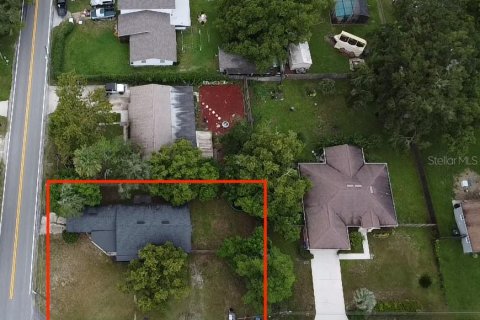 House in DeLand, Florida 3 bedrooms, 130.62 sq.m. № 1342772 - photo 18