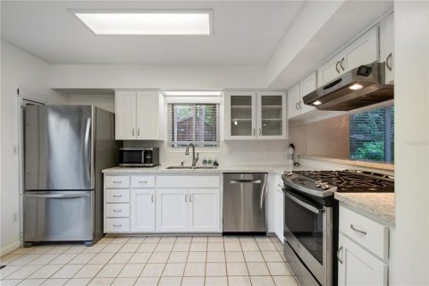 Adosado en venta en Gainesville, Florida, 3 dormitorios, 153.66 m2 № 1297437 - foto 2