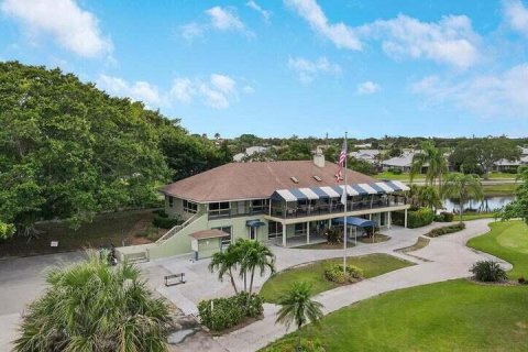 Villa ou maison à vendre à Hobe Sound, Floride: 2 chambres, 104.79 m2 № 1172113 - photo 1