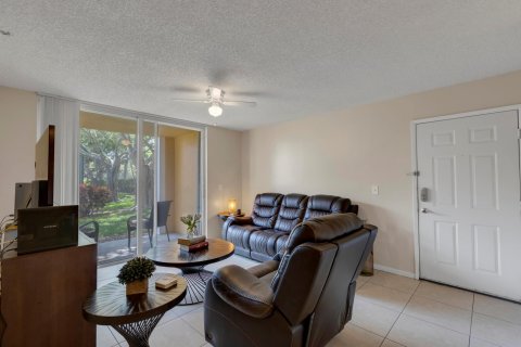 Condo in Hypoluxo, Florida, 2 bedrooms  № 1172110 - photo 20