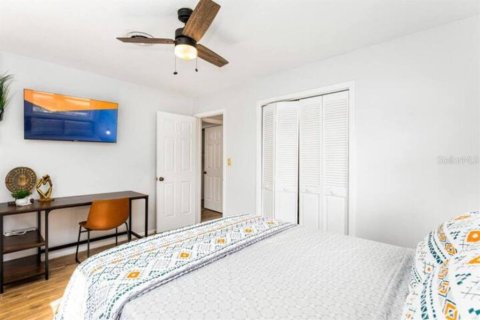 Снять в аренду квартиру в Орландо, Флорида 3 спальни, 20.16м2, № 565475 - фото 4