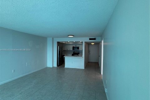 Condo in Aventura, Florida, 1 bedroom  № 1415356 - photo 19