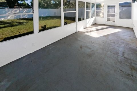 Casa en venta en New Port Richey, Florida, 2 dormitorios, 81.38 m2 № 1392714 - foto 19