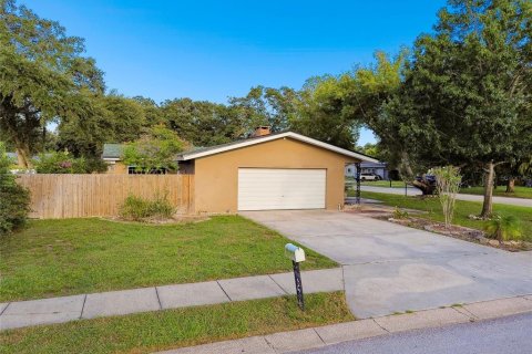 House in Clearwater, Florida 2 bedrooms, 117.99 sq.m. № 1393355 - photo 6