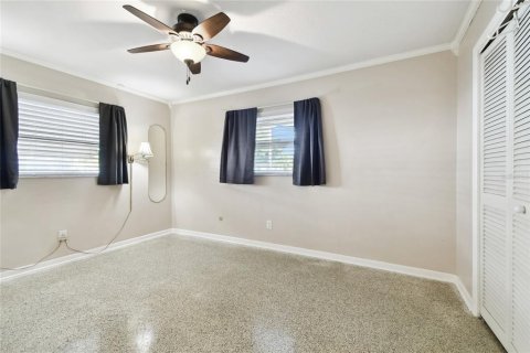 House in Clearwater, Florida 2 bedrooms, 117.99 sq.m. № 1393355 - photo 18