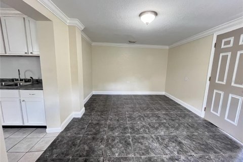 Apartment in Auburndale, Florida 2 bedrooms, 91.32 sq.m. № 1393354 - photo 2