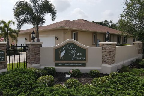 Villa ou maison à vendre à Punta Gorda, Floride: 2 chambres, 135.45 m2 № 1341719 - photo 28