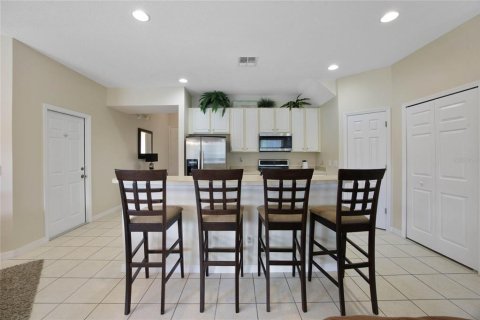 House in Kissimmee, Florida 4 bedrooms, 191.47 sq.m. № 1341684 - photo 11