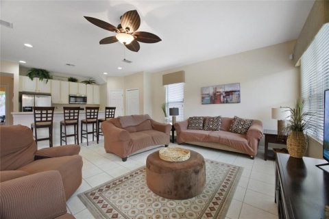 Villa ou maison à vendre à Kissimmee, Floride: 4 chambres, 191.47 m2 № 1341684 - photo 16