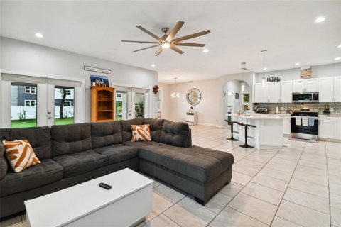 Casa en venta en Tampa, Florida, 3 dormitorios, 178.74 m2 № 1341420 - foto 5