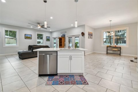 Casa en venta en Tampa, Florida, 3 dormitorios, 178.74 m2 № 1341420 - foto 11