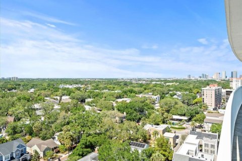 Condo in Tampa, Florida, 2 bedrooms  № 1169677 - photo 28