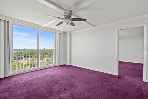 Condo in Tampa, Florida, 2 bedrooms  № 1169677 - photo 19