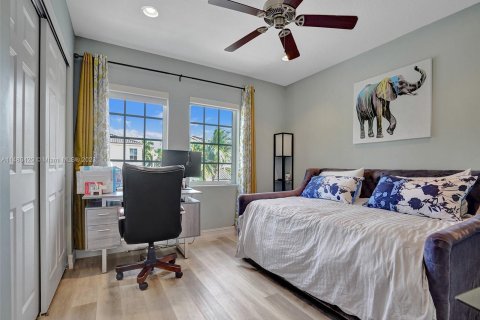 Villa ou maison à vendre à Aventura, Floride: 4 chambres, 201.51 m2 № 825094 - photo 29
