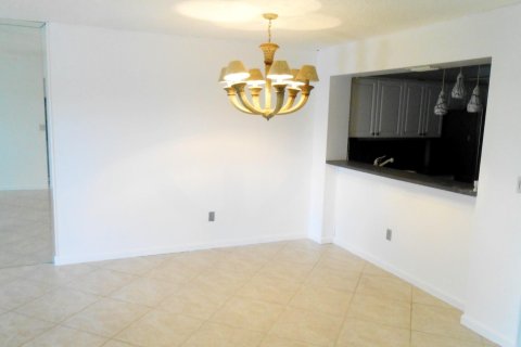 Condominio en venta en Tamarac, Florida, 2 dormitorios, 164.62 m2 № 913604 - foto 16