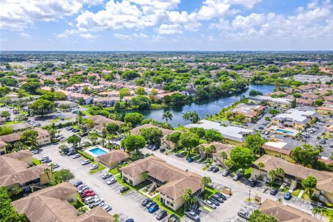 Condo in Miami, Florida, 2 bedrooms  № 1233104 - photo 20