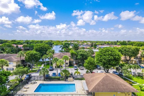 Condo in Miami, Florida, 2 bedrooms  № 1233104 - photo 18