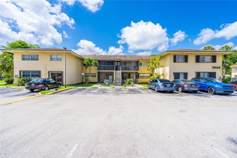 Copropriété à vendre à Miami, Floride: 2 chambres, 76.64 m2 № 1233104 - photo 15