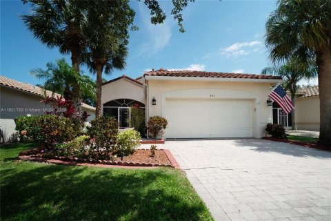 House in Port St. Lucie, Florida 3 bedrooms, 141.77 sq.m. № 1216814 - photo 2