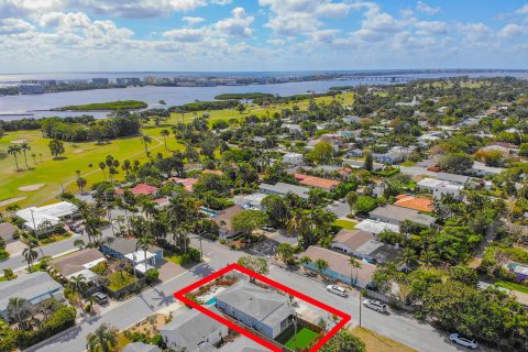 Villa ou maison à vendre à Lake Worth, Floride: 3 chambres, 114.27 m2 № 1129285 - photo 26