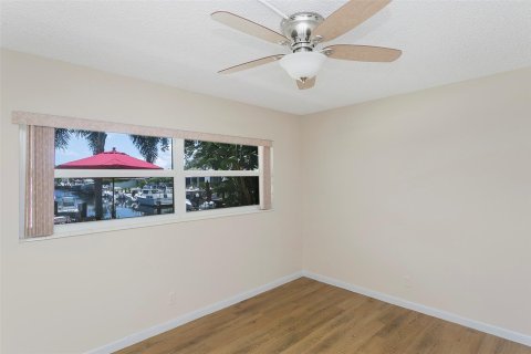 Copropriété à vendre à Pompano Beach, Floride: 2 chambres, 89.28 m2 № 1163224 - photo 13