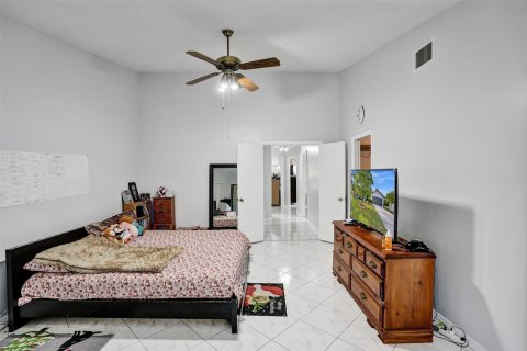 Casa en venta en Coral Springs, Florida, 4 dormitorios, 238.39 m2 № 1186655 - foto 23